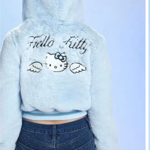 Forever 21 Jackets & Blazers - Hello Kitty X Forever 21 Sold out size Faux Fur Angel hooded coat